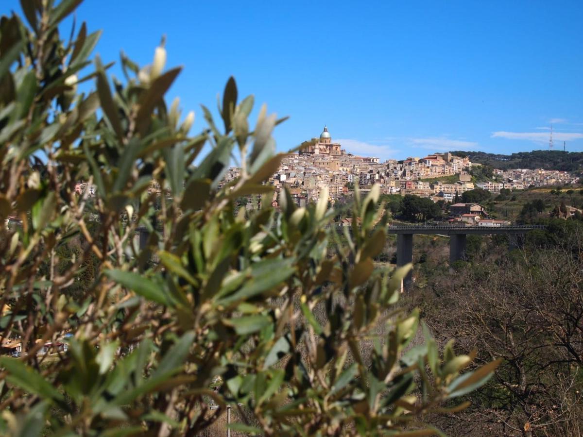 Panorama Suite Piazza Armerina Bagian luar foto