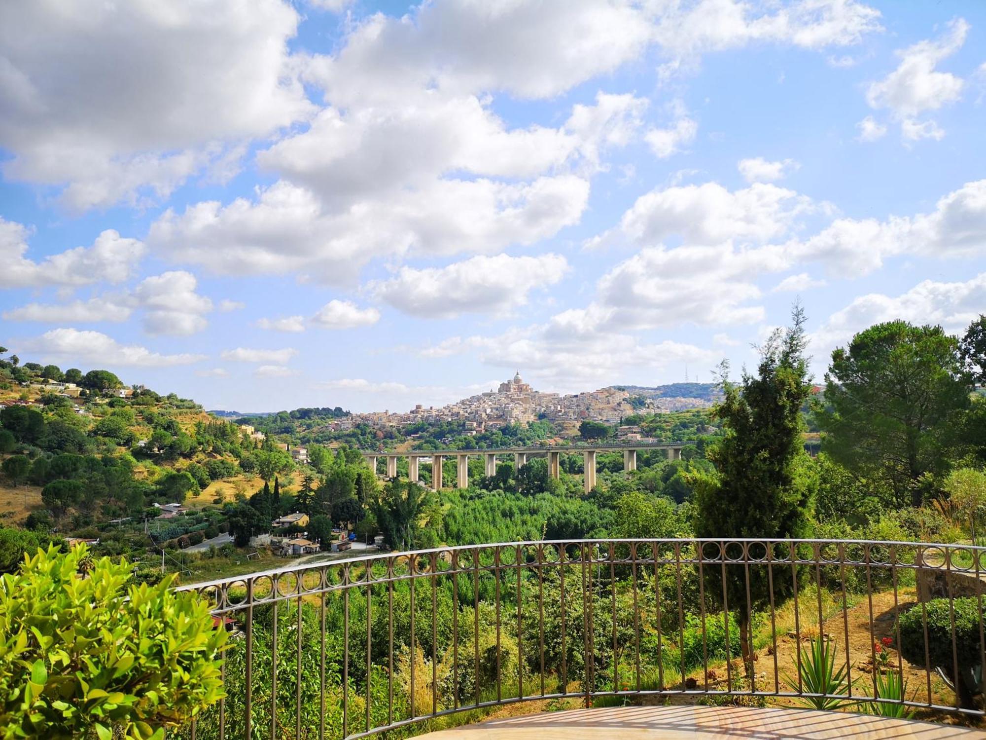 Panorama Suite Piazza Armerina Bagian luar foto
